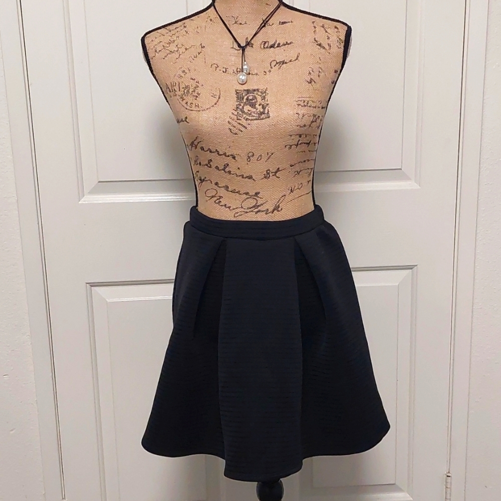 📸New Charlotte Russe black skirt code allure